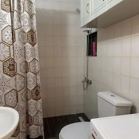 Merkezde Genis Daire-large In Center Διαμέρισμα